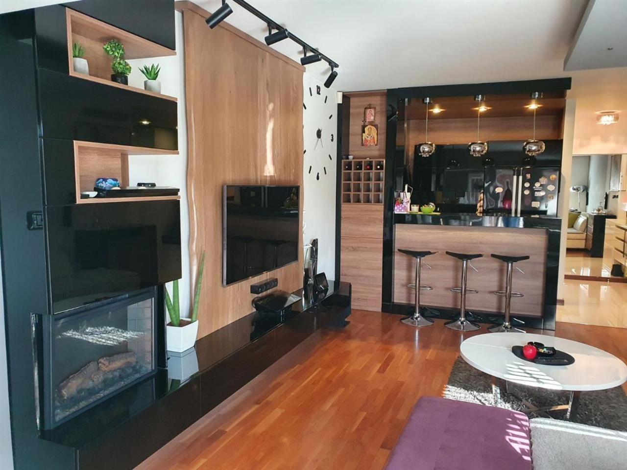 Modern Retreat *